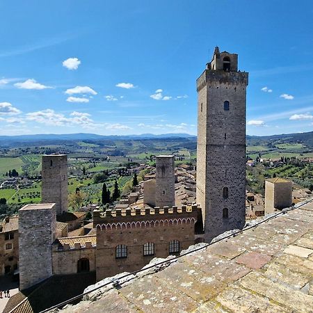 Torre Salvucci Maggiore Medieval Tower Experience San Gimignano Eksteriør billede