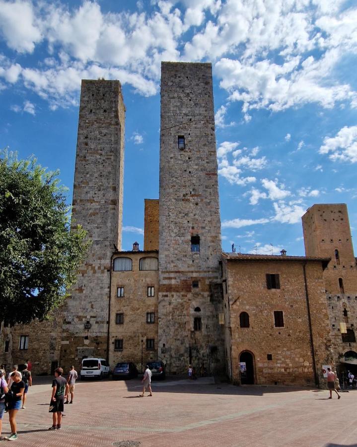 Torre Salvucci Maggiore Medieval Tower Experience San Gimignano Eksteriør billede