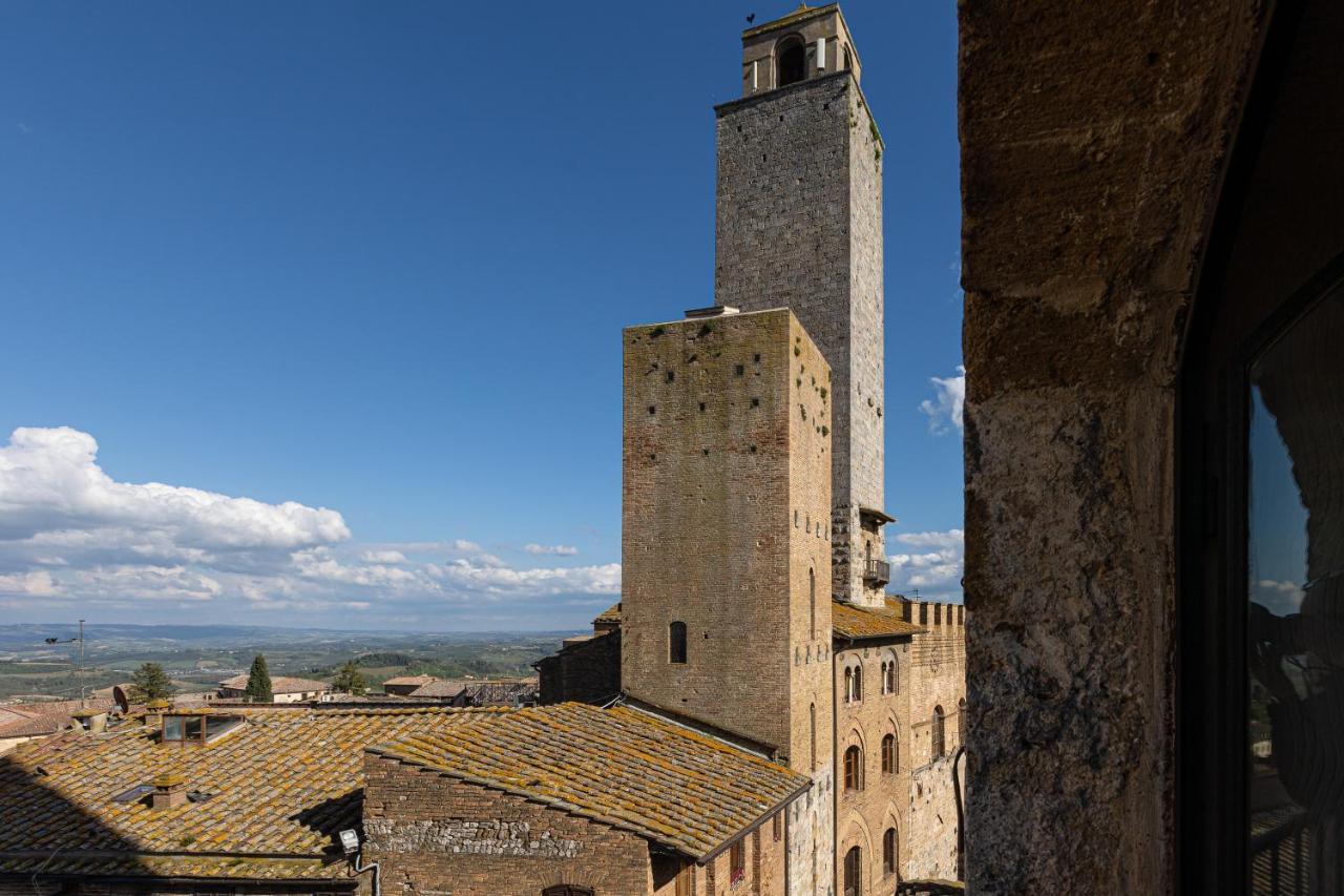 Torre Salvucci Maggiore Medieval Tower Experience San Gimignano Eksteriør billede