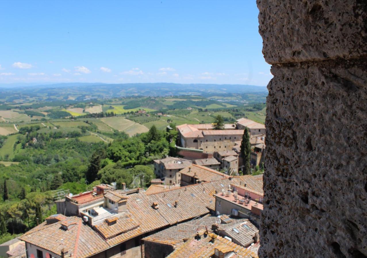 Torre Salvucci Maggiore Medieval Tower Experience San Gimignano Eksteriør billede